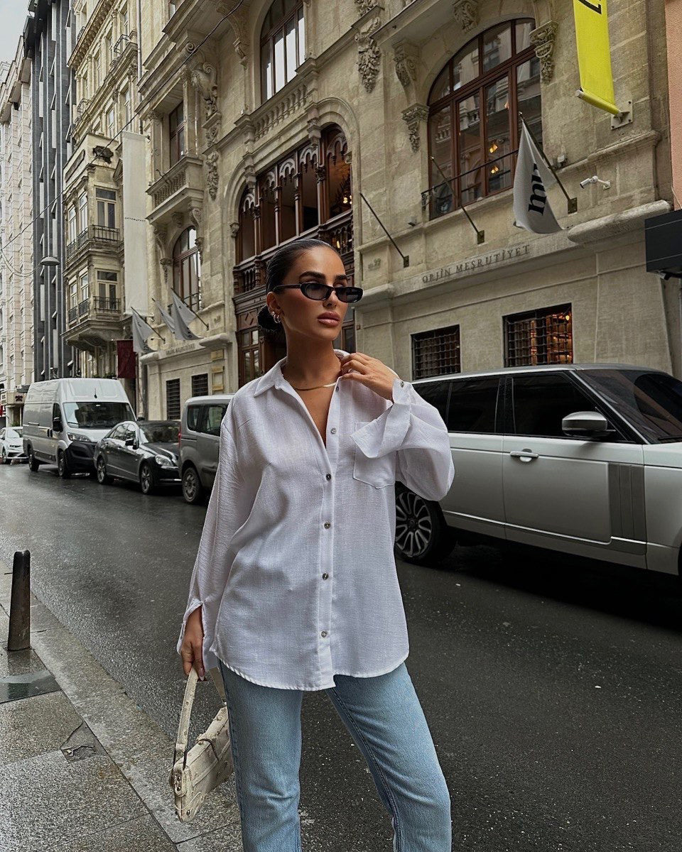 STYLE-White-Backless Shirt